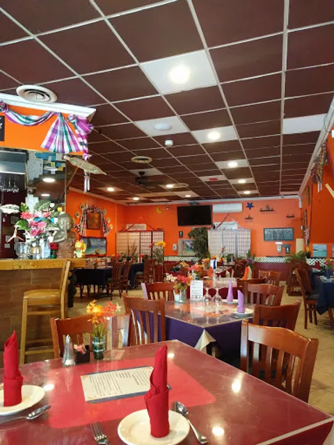 THAI WHITE LOTUS RESTAURANT