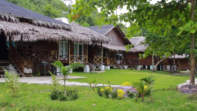 Baturundung Surf Resort