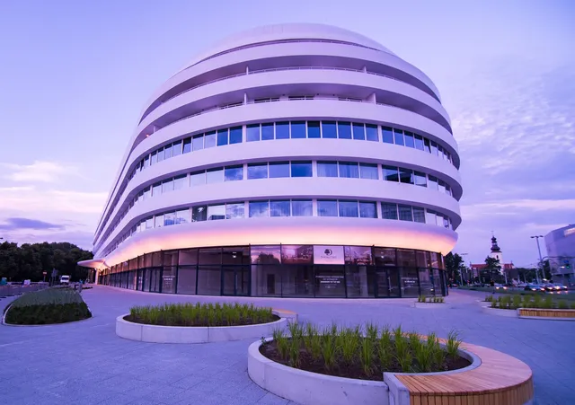 Absynt Apart - Kingsapartments OVO