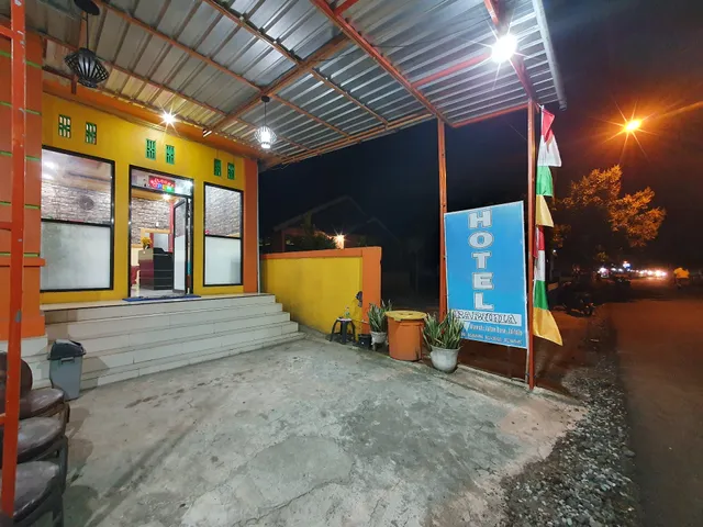 Karunia Hotel and Restaurant