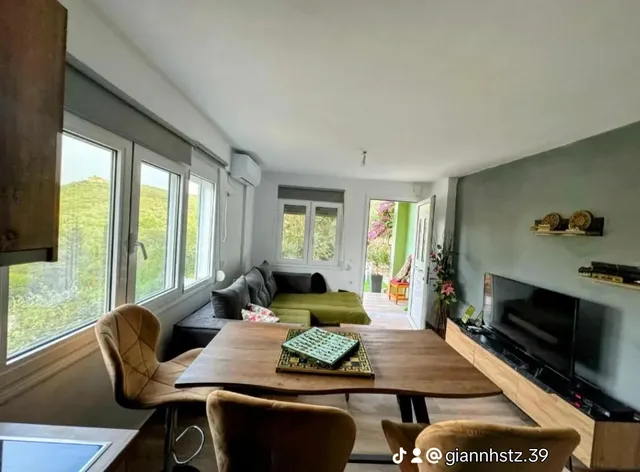 G.Tzanis Luxury Apartments