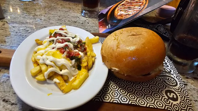 Skillets • Paseo Miraflores