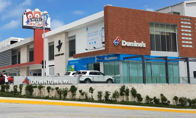 Domino's