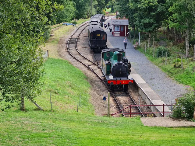 Isle of Wight Steam Railway - Wootton Station