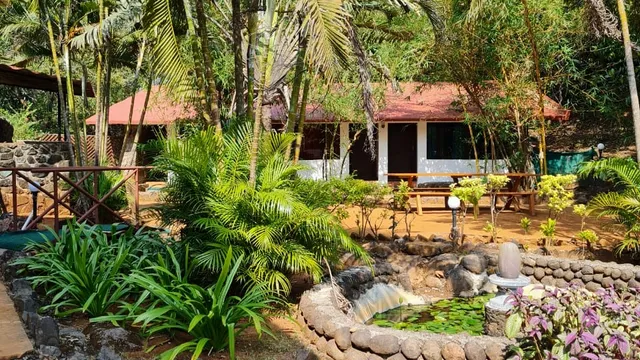 Captans Home Stay - Best Airbnb in Lonavala