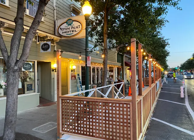 Neptune Palace Hotel