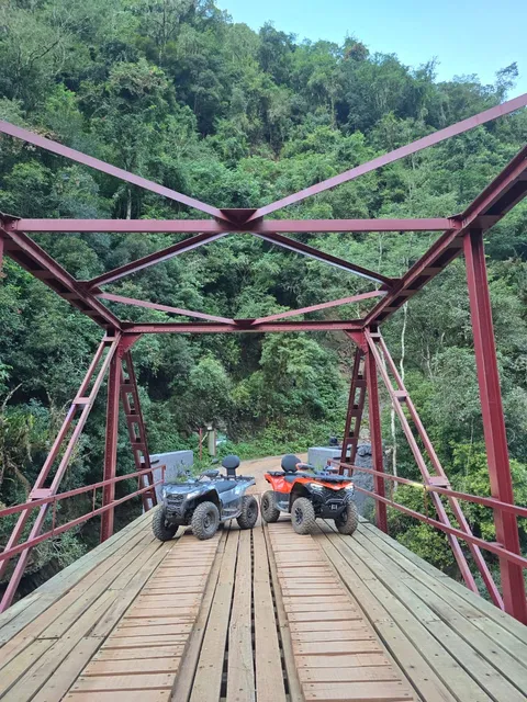 Pousada Sítio dos Containers