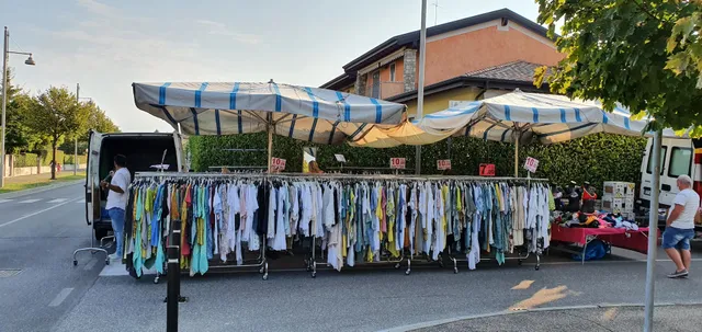 Mercato Settimanale Moniga Del Garda