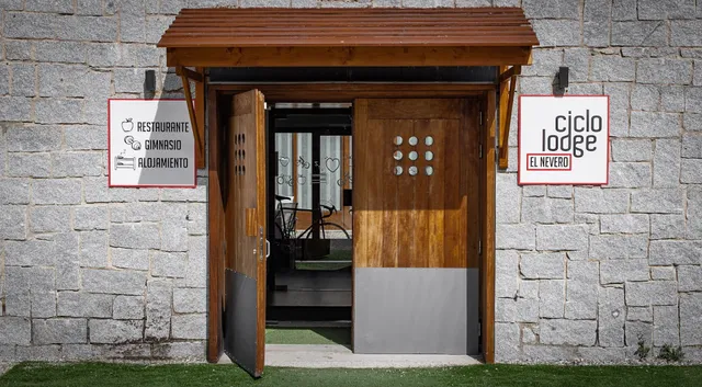 Hotel en la Sierra de Madrid -Restaurante & SPA CicloLodge