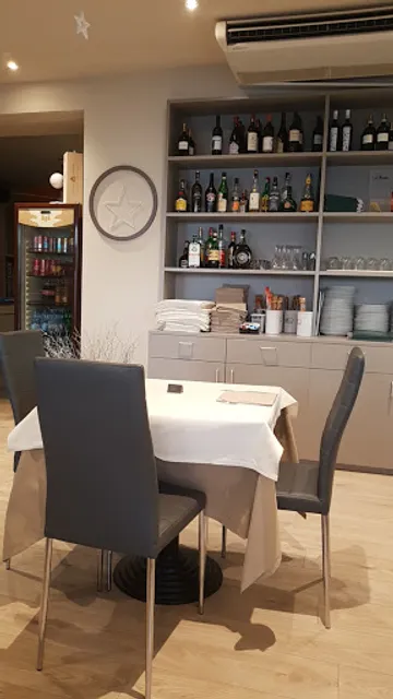 Pizzeria La Gustosa Di Bastone Antonio