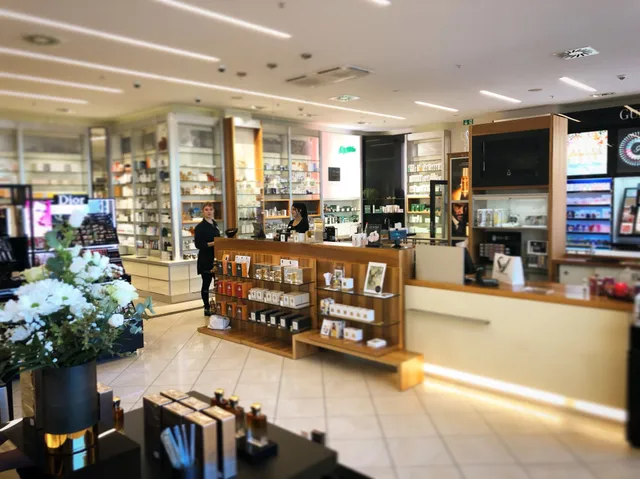 Douglas Königsparfümerie Dresden