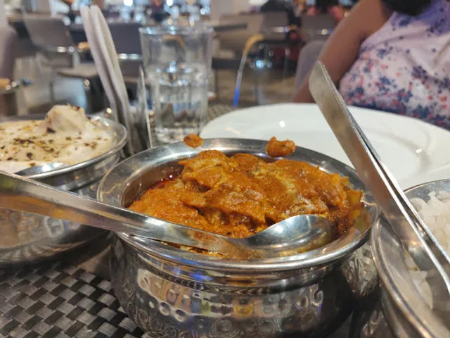 Zinnia Multi-Cuisine Restaurant in Ranchi and Food Delivery