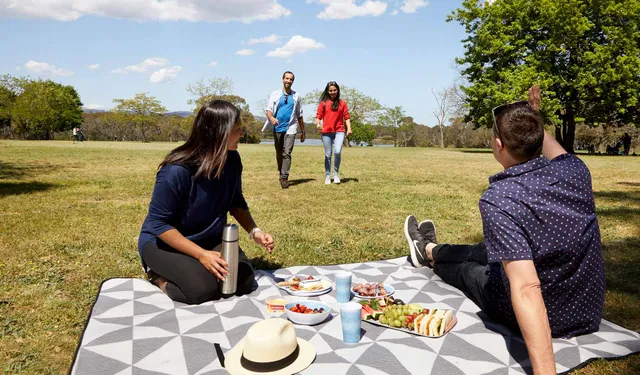 Oaks and Ashes Picnic Areas - Jells Park
