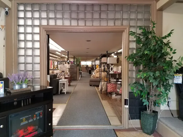 Shapiro's Furniture Barn