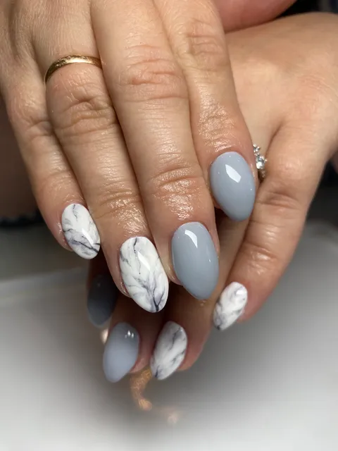 LV Nails studio