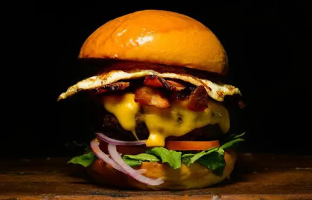 Moura's Hot Dog & Burger