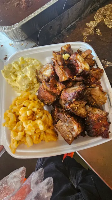 Pop's BBQ Memphis-Style