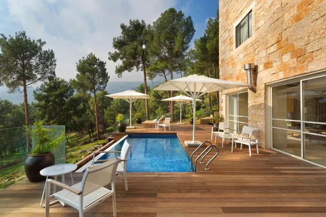 Herbert Samuel Bayit Bagalil Boutique