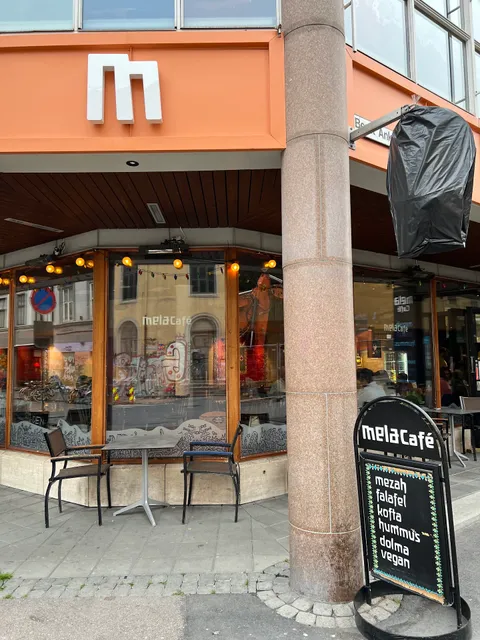Mela Café