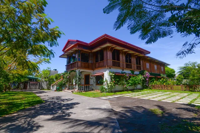 Casa Simeon Specialty Accommodations & Dining