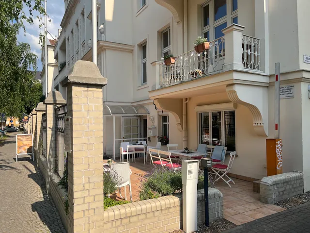 Pension am Holländischen Viertel