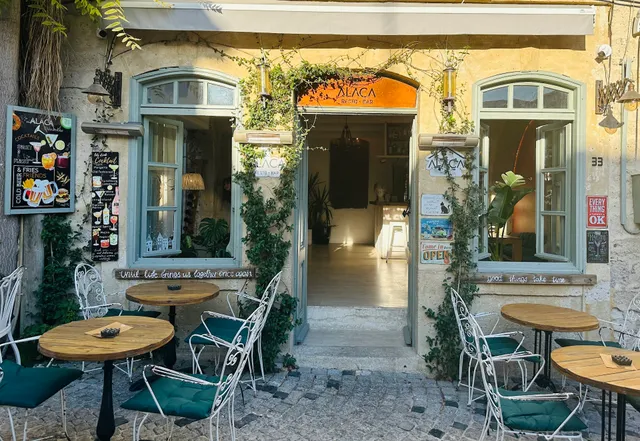 Alaca Butik Otel Alaçatı