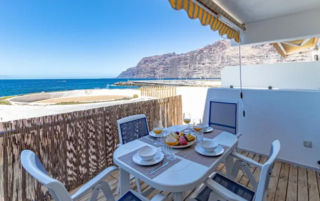 DHT68 - Oceanfront Oasis