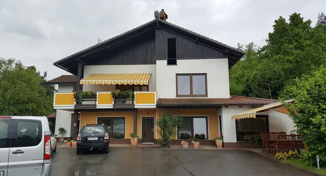 Oddajanje turističnih sob (Prenočišče) Sanabor Darko s.p.