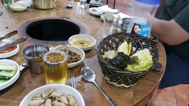 안지랑곱창막창식당