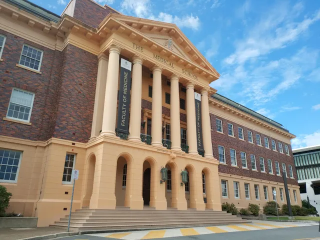 Mayne Medical School