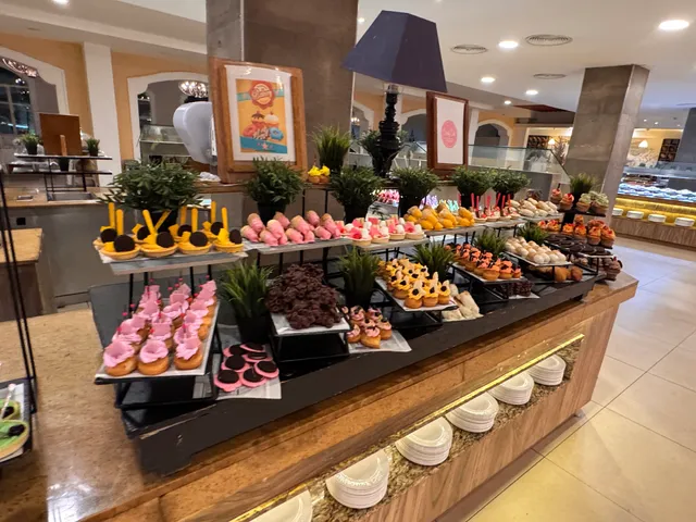 Majestic Colonial Supreme Restaurant