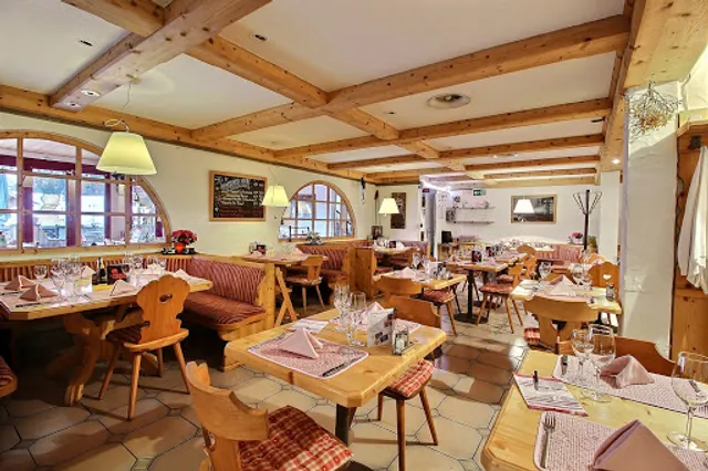 Le Vieux Valais & Aftersky