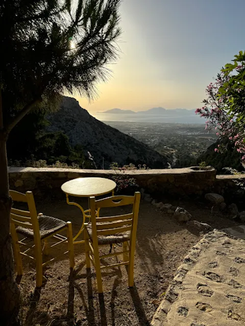 Paleou-Piliou-Einkehr - Taverne Oria