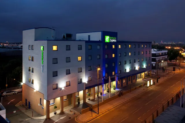 Holiday Inn Express London - Park Royal by IHG