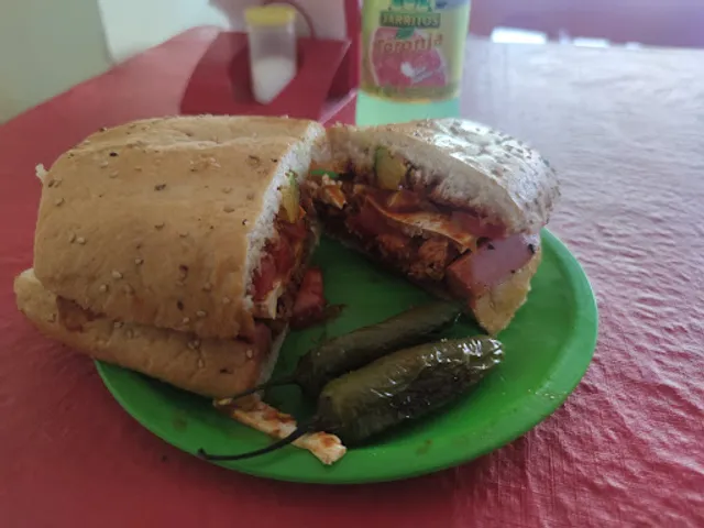 Tortas el Pollo