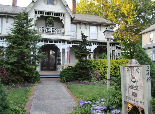 Rocking Horse Inn