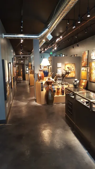 Lund's Fine Art Gallery