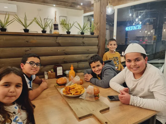 בורגר פאדי עבדה