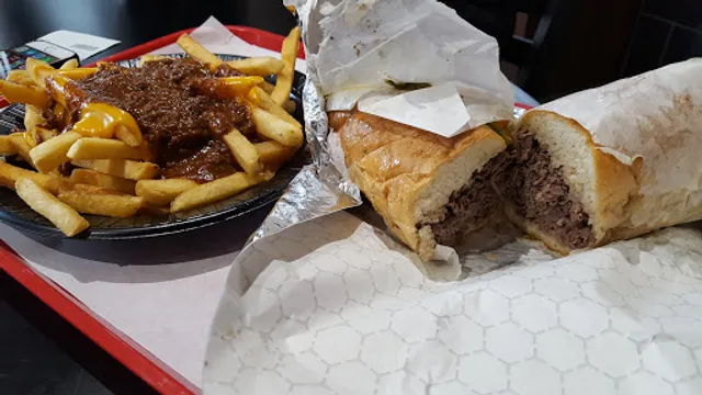 Johnny's Beef & Gyros - Lincoln Park