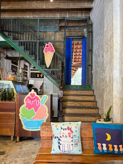 晨 M Breakfast Cafe