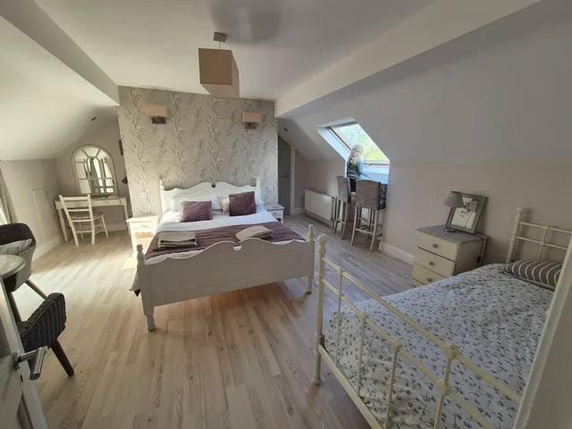 Hill House Apartment