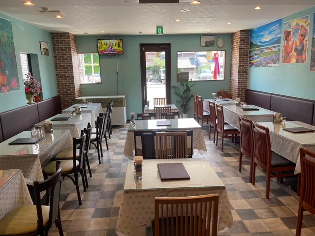 ダンネバード三条店