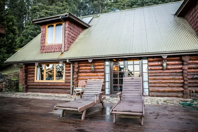 NOW CLOSED Eagles Nest Luxury Mountain Retreat