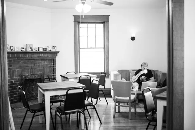 The Weeping Willow Cafe & Tap House