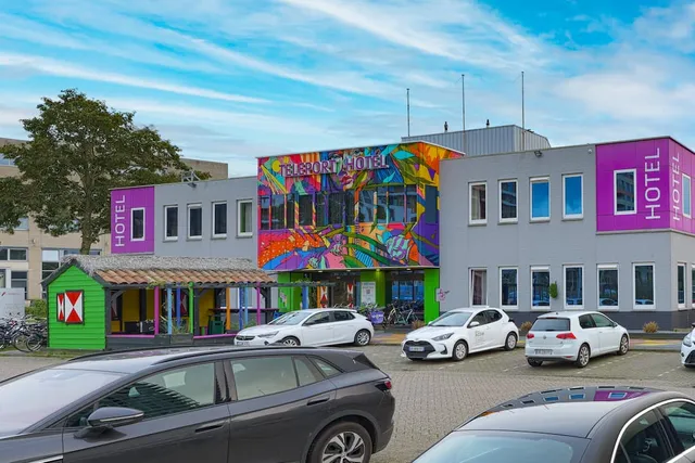 Amsterdam Teleport Hotel