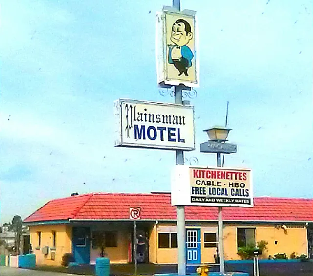 Plainsman Motel