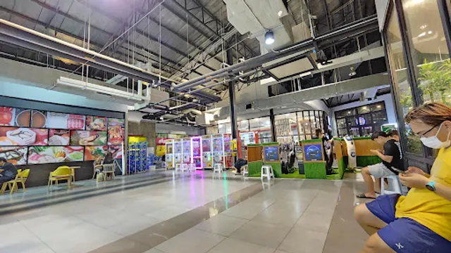 Suki Teenoi Suan Phloen Market