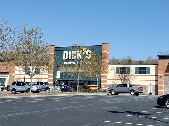 DICK'S Sporting Goods