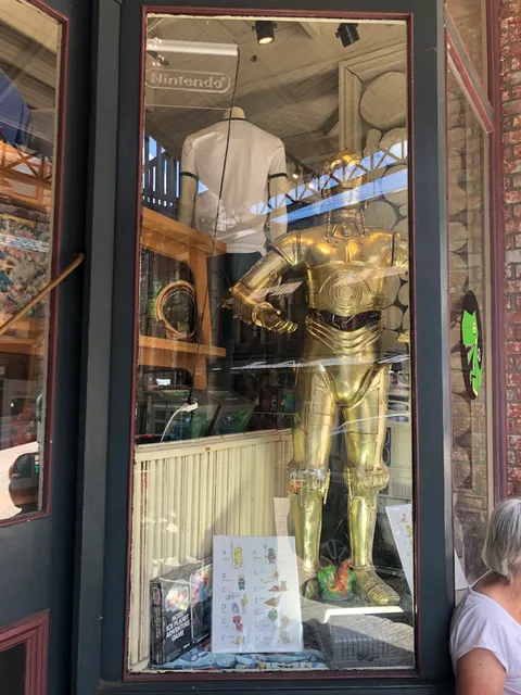 Tee Rex Toys & Jayme Brandt Illustration Gallery