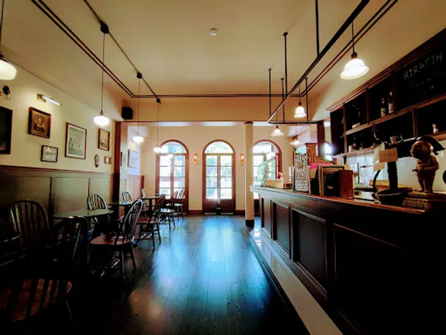 好聚。所 （已與一樓蝸居咖啡合併，二樓已無開放）